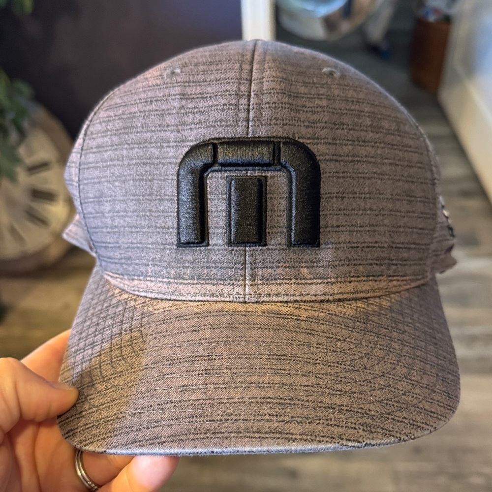 Travis Mathew Anaheim Ducks Brown Hat with Black Logo - Picture 1 of 5